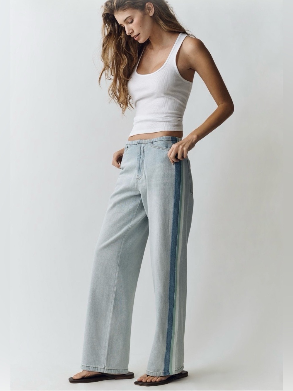 Anthropologie Pilcro Retro Slouch Low-Rise Straight Jeans